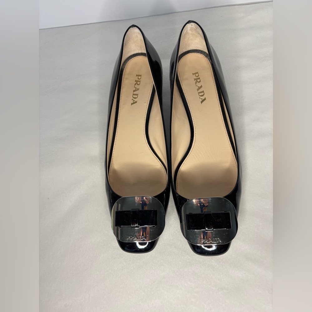 Prada Black Patent Leather Vernice 1 Pumps